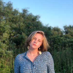 Meet your Posher, Ellion